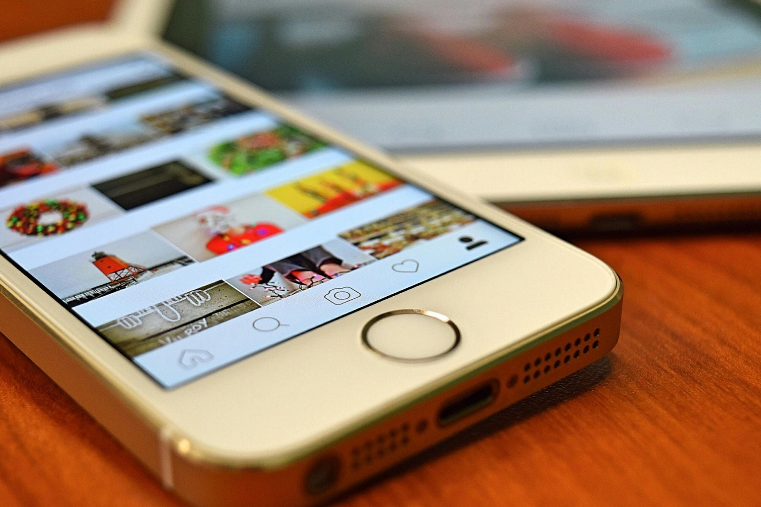 You Can Now Reshare Public Stories on Instagram